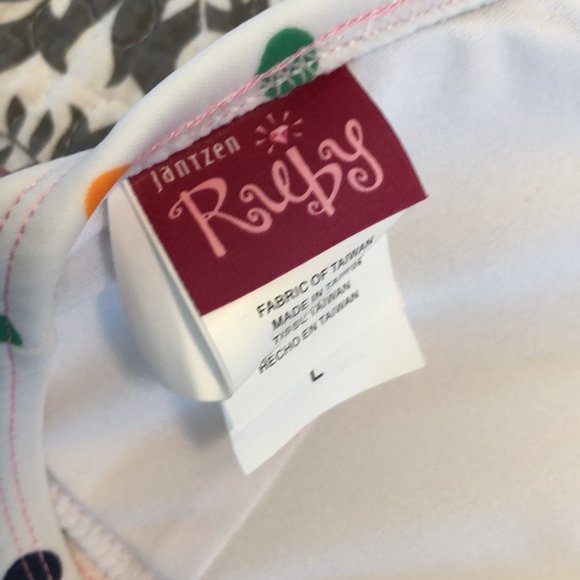 Jantzen Ruby polka dot belted retro bikini - Picture 8 of 13